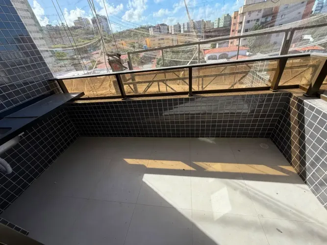 Excelente apartamento 2/4, sendo uma suite