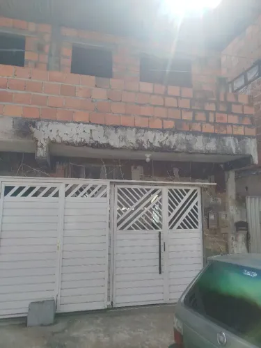 CASA À VENDA ? FRENTE DE RUA