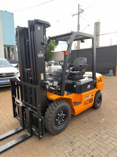 Empilhadeira diesel