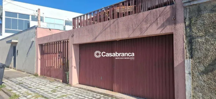 Casa com 03 quartos à venda na Vila Odin em Sorocaba/SP.