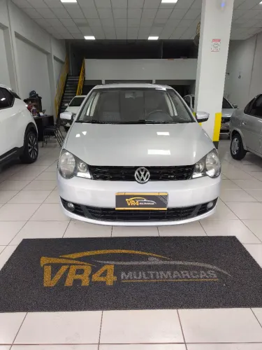 Volkswagen Polo Sed. Comfort. 1.6 MI Tot. Flex 8V 2013