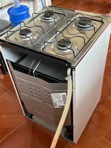 Fogão, armário, Tv não é Smart