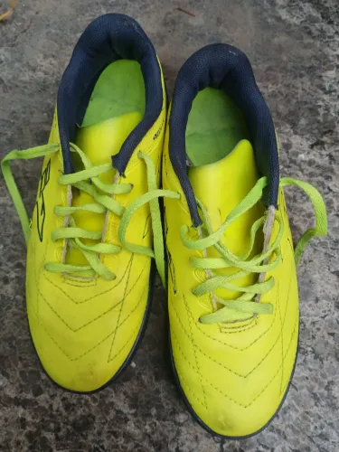 Chuteira de fut7