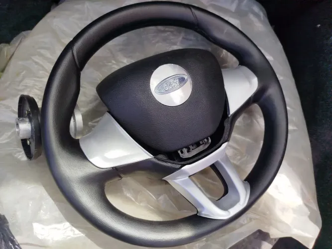 VOLANTE ( DIREÇÃO) FORD KA