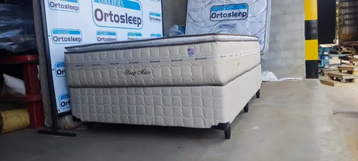 Cama casal box e colchão com pillon