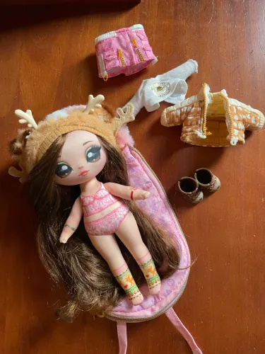 Boneca Nanana Na! Na! Na! Surprise Camping Deer Myra Woods