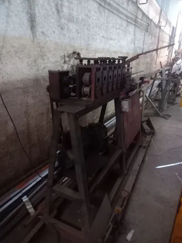 Perfiladeira de perfil galvanizado em chapa 0,5mm,para colocação de forro PVC.