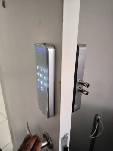 Instalação de Fechaduras (R$ 135,00)
