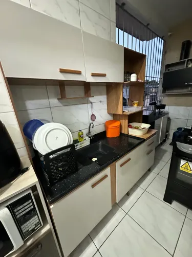 armário de cozinha com pia