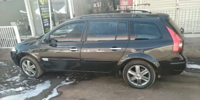 Vendo todas as peças de sucata de Megane Gran tour e Megane sedan 