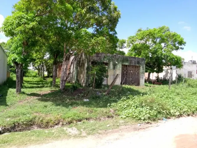 VENDO TERRENO COM TRÊS LOTES: 542, 543A E 543B, MEDINDO 08,00 X 35,00 TOTALIZANDO 840,00M²