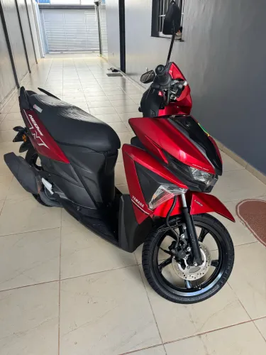 Yamaha Neo 125cc Automática único dono ?