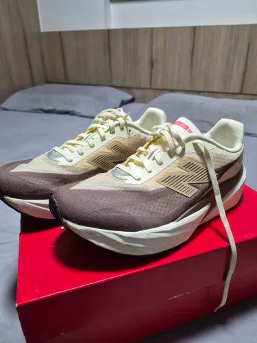 New balance Rebel V5