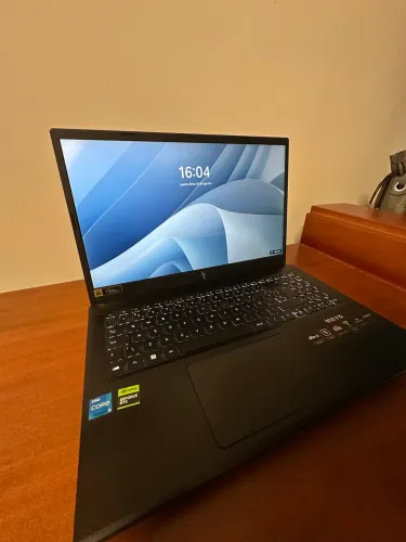 Notebook Acer Nitro V15 i5 13ª + RTX 2050 + 1,5TB SSD + 144Hz