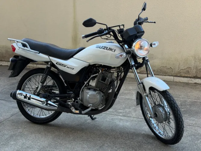 Suzuki gs 120 ano 2017 estado de zero!! Raridade!!