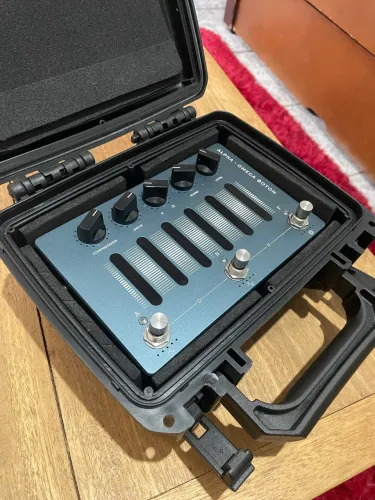 Pedal Darkglass Alpha Ômega Photon