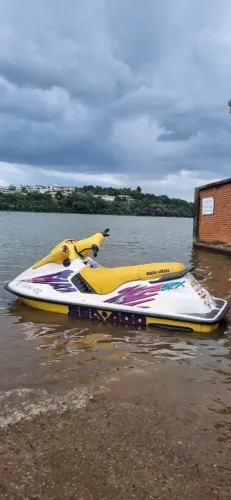 Vendo ou troco jet sedoo 800