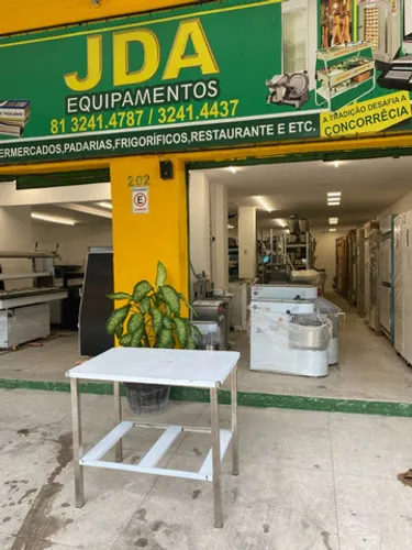 Mesa em inox para cortes- panificação - açougue - supermercado