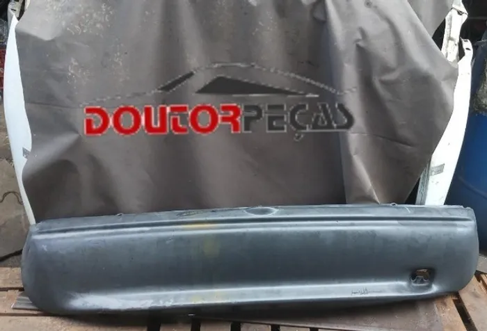 Parachoque traseiro corsa Wind com detalhes