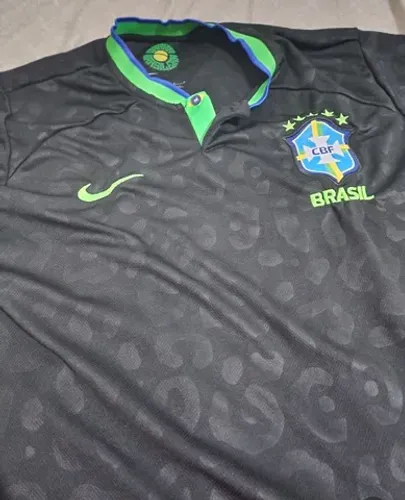 Camisetas de Futebol Usadas em Ótimo estado e algumas em bom estado.