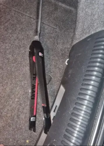 Garfo carbono Speed.