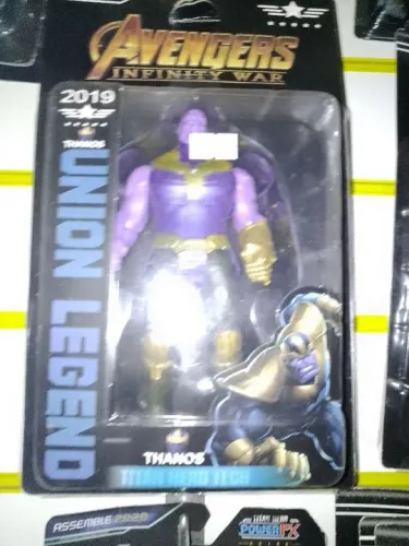 Thanos - Titan Hero Tech - Figura de Ação - Avengers