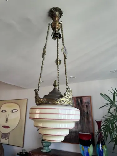 Lustre antigo em perfeito estado