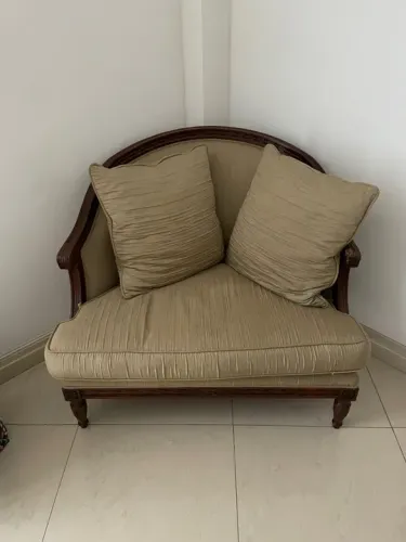 Poltrona Design Italina da IMI em Estilo Clássico