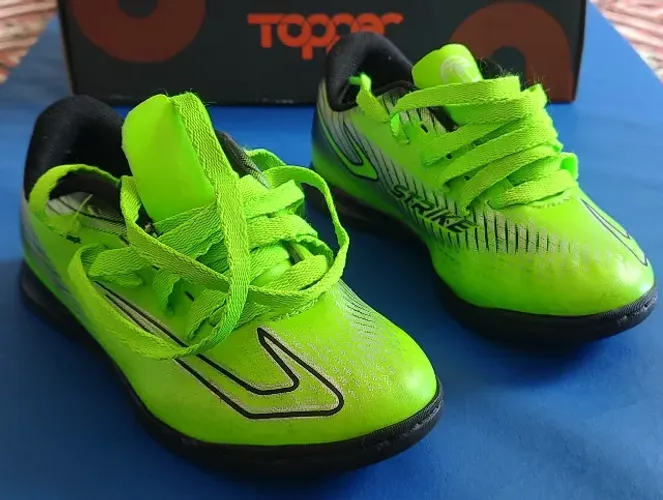 Chuteira Futsal Topper Strike 4 Juvenil - Verde Neon / Preto T028, usada, seminova