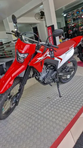 Honda Tornado 300 linha 2025.2026