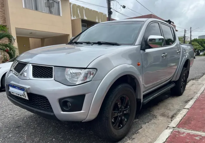 Mitsubishi L200 Triton HPE 3.2 CD TB Int.diesel AUT 2012