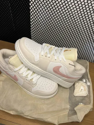 Tênis Air Jordan 1 Low Feminino Promoção