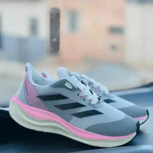 Tênis feminino 34.