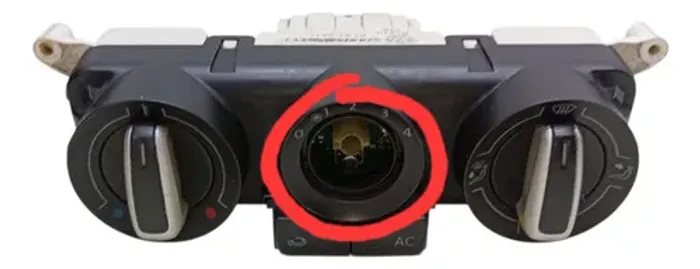 Comando Ar Condicionado Fox Spacefox Cross 2010/2022 Detalhe