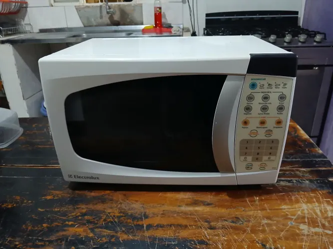 Micro-ondas Electrolux 18 litros