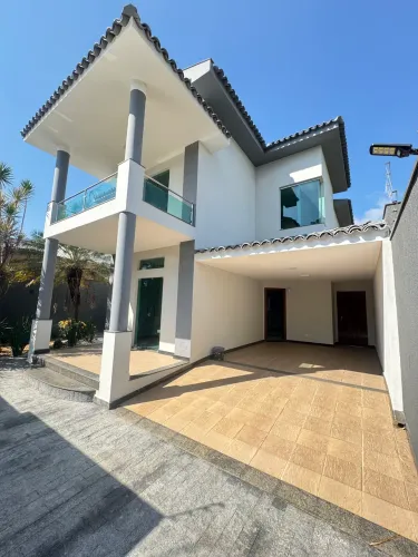 Vendo linda Casa no bairro Dante Lanza 