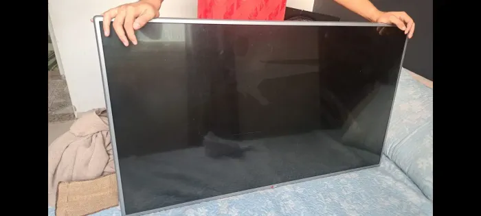 TV LG 50LB5600 tela trincada