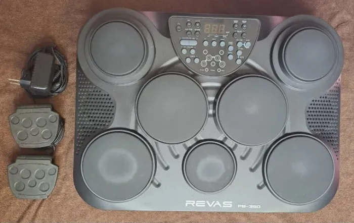 Bateria Eletrônica Portátil Roland Revas7 Pads