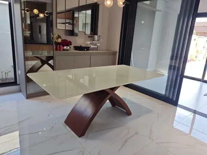 Mesa de jantar 2m x 1m 
