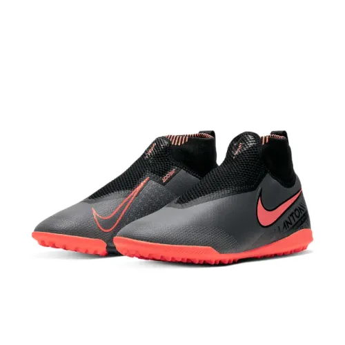 Chuteira de Society Nike React Phantom Vision Pro Dynamic Fit TF Unissex.