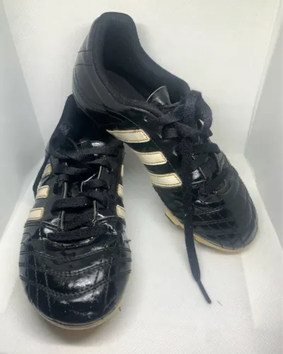chuteira importada adidas em couro - n32 , como nova