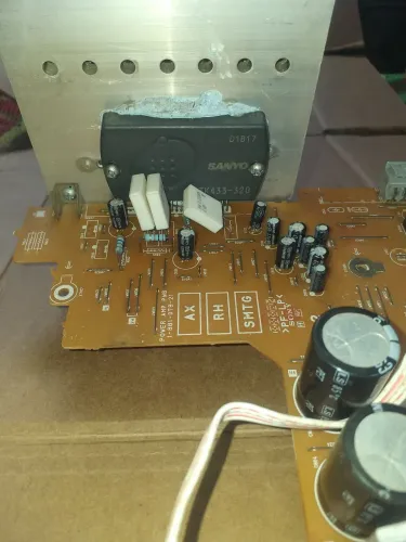 Amplificador do som Sony gtr33 e também pega no gt444 