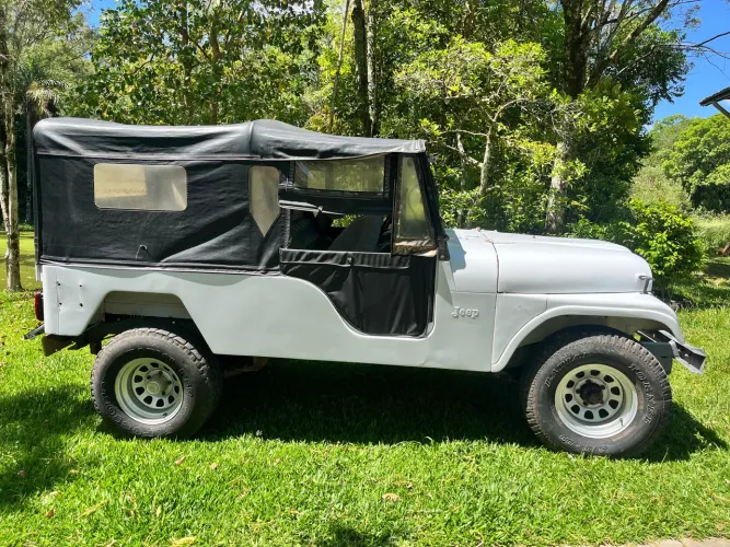 Willys Overland Jeep 2.6 12V Gasolina 2P 1963