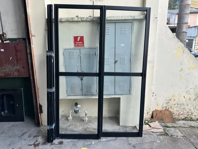Porta balcão linha Gold premium