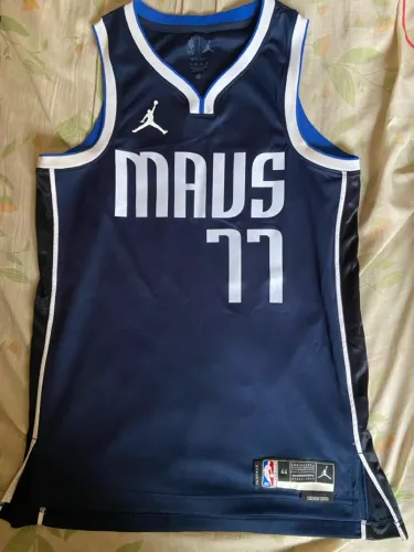 Regata Dallas Mavs, L. Doncic, tamanho M(44), usada modelo 2023/24