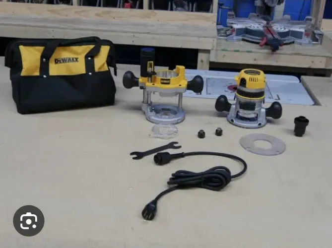 Tupia Dewalt profissional 110V.