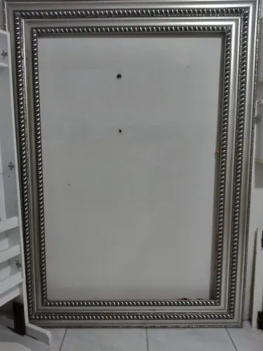 Quadro Decorativo em Moldura Prata