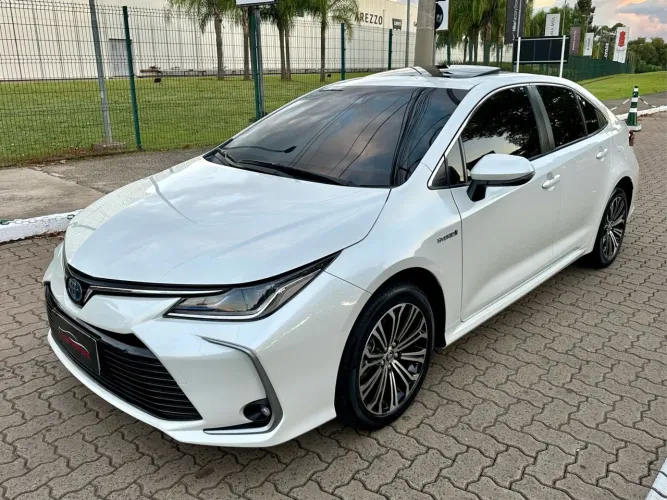 COROLLA ALTIS PREMIUM HIBRIDO - ANO 2021 - O mais top, baixa km, impecável
