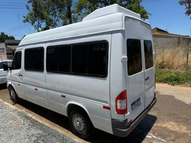 Mercedes-Benz Sprinter 313 Van Luxo 2.2 129cv 16L Dies 2011