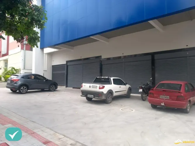 Loja vendar bem no centro comercial do bairro Ouro Preto REF: 22144